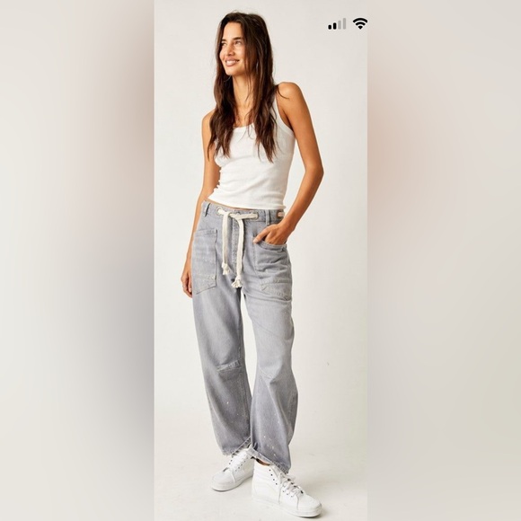Free People Denim - Free people moxie NWT pull on barrel jeans. GRAY